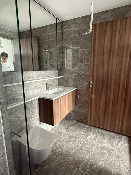 Lentor Modern, 3 Lentor Central, 3 Bedrooms, 990 sqft, Condominium For Sale, by Janet Lim, 60221747 - Bathroom - PropertyGuru.com.sg