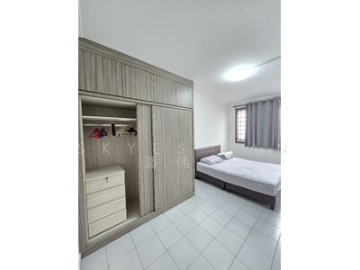 For Rent - 533 Serangoon North Avenue 4