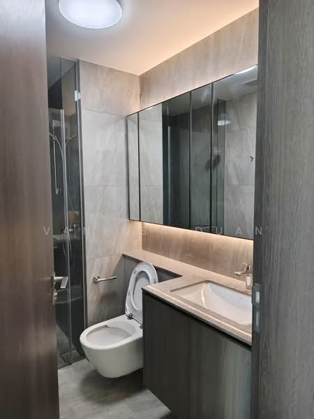 Piccadilly Grand, Northumberland Road, 2 Bedrooms, 818 sqft, Condominium For Rent, by Vanessa Duan, 60221777 - Bathroom - PropertyGuru.com.sg