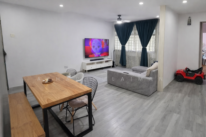 683A Choa Chu Kang Crescent HDB Flat For Sale at S$ 558,888 | PropertyGuru Singapore