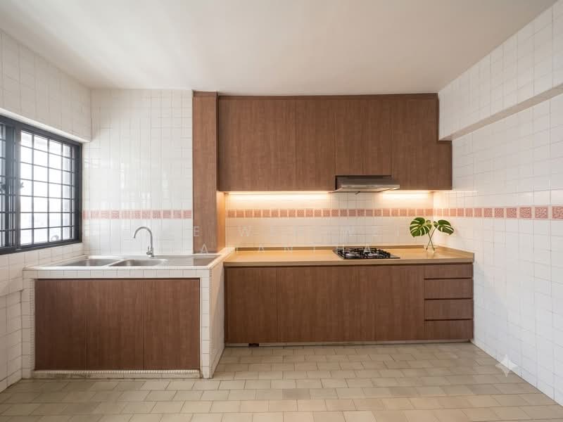 101 Bukit Batok West Avenue 6, 101 Bukit Batok West Avenue 6, 3 Bedrooms, 1,442 sqft, HDB Flat For Sale, by Lee Wen Wei Samantha, 60221908 - Kitchen - PropertyGuru.com.sg