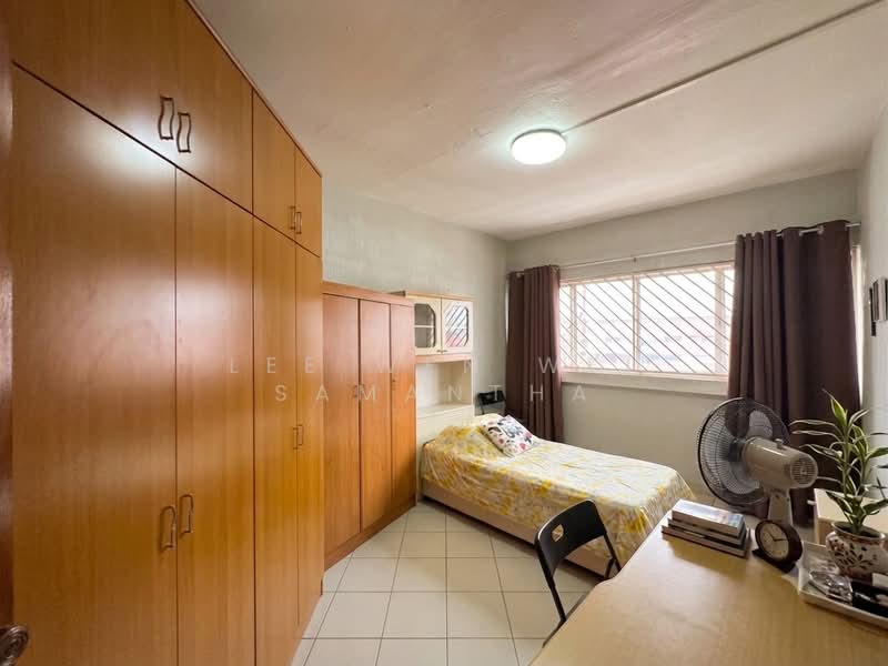 101 Bukit Batok West Avenue 6, 101 Bukit Batok West Avenue 6, 3 Bedrooms, 1,442 sqft, HDB Flat For Sale, by Lee Wen Wei Samantha, 60221908 - Bedroom - PropertyGuru.com.sg