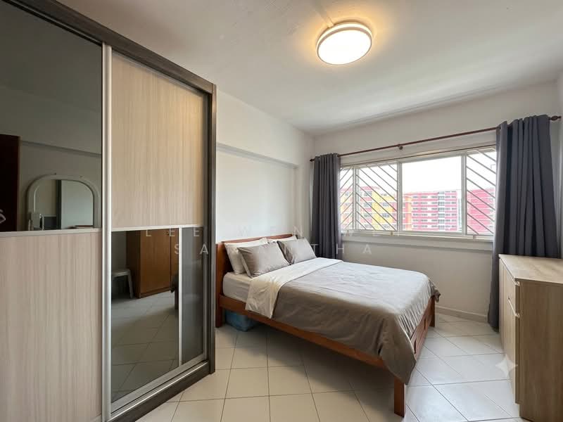 101 Bukit Batok West Avenue 6, 101 Bukit Batok West Avenue 6, 3 Bedrooms, 1,442 sqft, HDB Flat For Sale, by Lee Wen Wei Samantha, 60221908 - Bedroom - PropertyGuru.com.sg