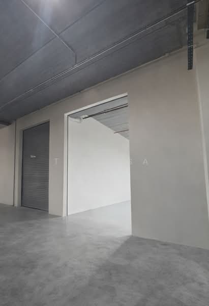 Stellar @ Tampines, 12 Tampines North Drive 4, 700 sqft, Factory / Workshop (B2) For Rent, by Theresa THY, 60222057 - Interior - CommercialGuru.com.sg