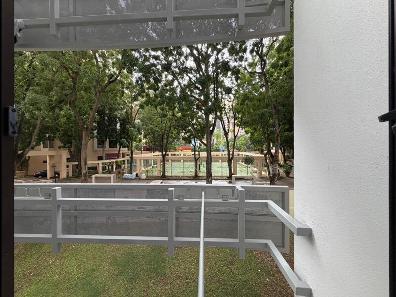 For Sale - 20 Dover Crescent