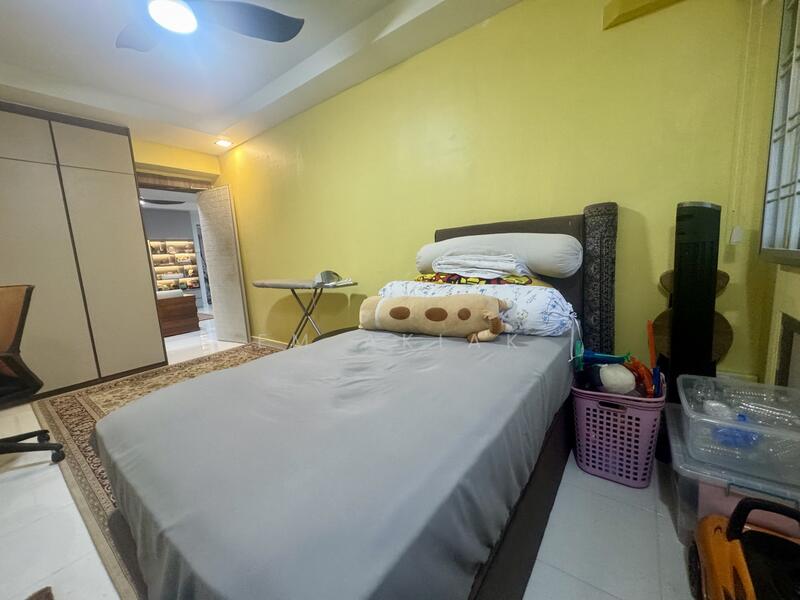 753 Pasir Ris Street 71 HDB Flat For Sale at S$ 780,000 | PropertyGuru Singapore - Bedroom