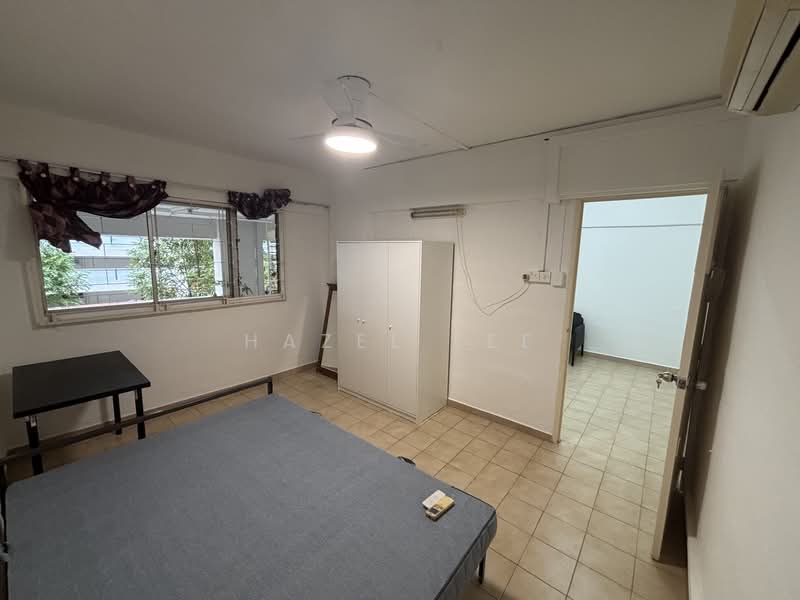 104 Potong Pasir Avenue 1, 104 Potong Pasir Avenue 1, 2 Bedrooms, 797 sqft, HDB Flat For Sale, by Hazel Lee, 60222358 - Common Bedroom - PropertyGuru.com.sg