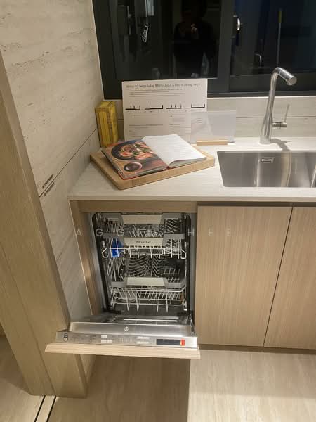 Arina East Residences, 6D Tanjong Rhu Road, 3 Bedrooms, 1,087 sqft, Condominium For Sale, by Aggie Hee, 60222436 - Kitchen - PropertyGuru.com.sg