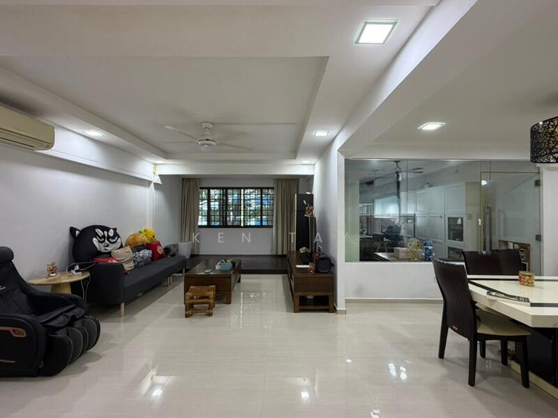 For Sale - 658 Woodlands Ring Road