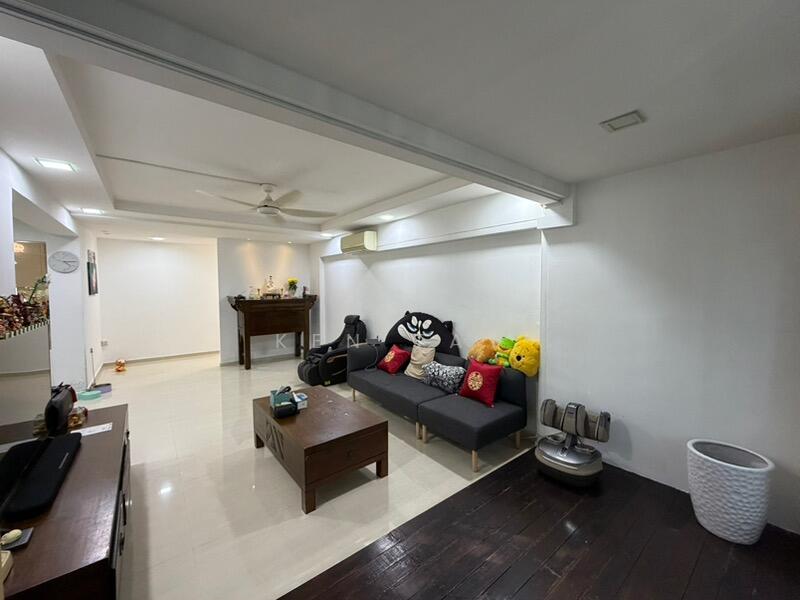 For Sale - 658 Woodlands Ring Road