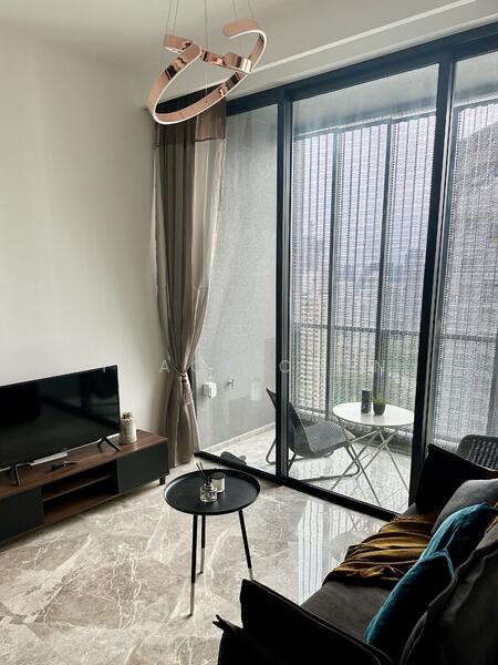 Martin Modern, 10 Martin Place, 2 Bedrooms, 852 sqft, Condominium For Rent, by Tracy Chen, 60222537 - Living Room - PropertyGuru.com.sg