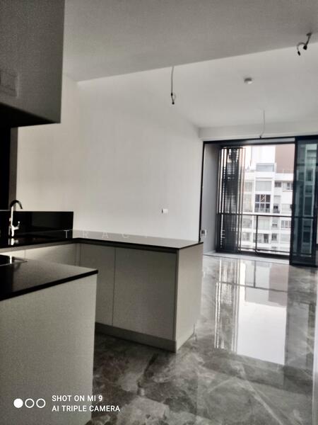 Martin Modern, 10 Martin Place, 2 Bedrooms, 852 sqft, Condominium For Rent, by Tracy Chen, 60222537 - Kitchen - PropertyGuru.com.sg