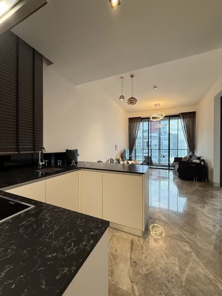 Martin Modern, 10 Martin Place, 2 Bedrooms, 852 sqft, Condominium For Rent, by Tracy Chen, 60222537 - Kitchen - PropertyGuru.com.sg