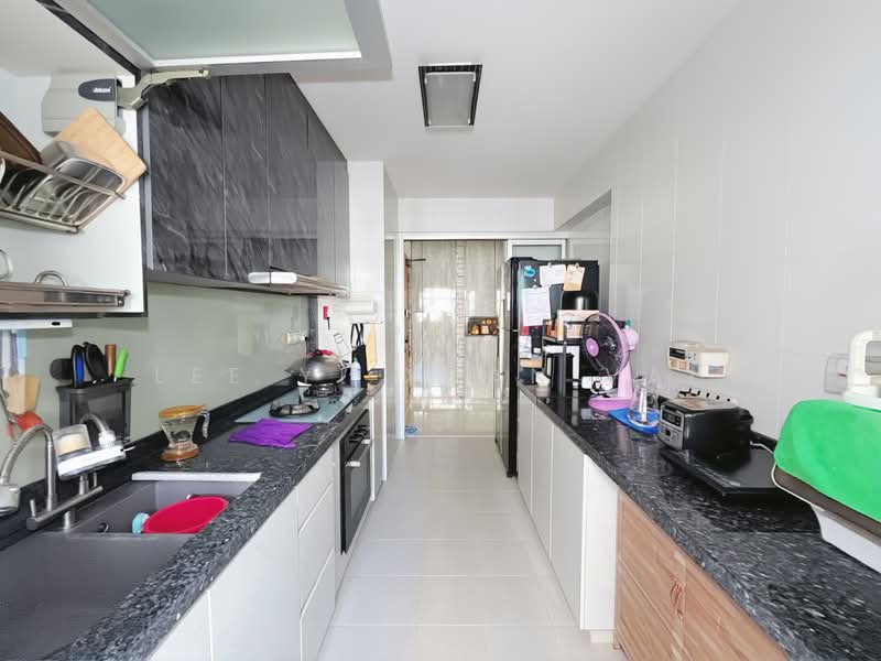453B Fernvale Road HDB Flat For Sale at S$ 699,990 | PropertyGuru Singapore - Kitchen