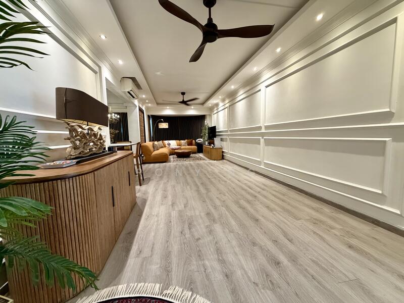 For Sale - 893A Tampines Avenue 8