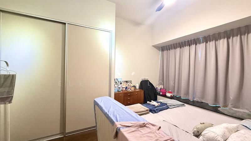 The Gale Condominium For Sale at S$ 1,680,000 | PropertyGuru Singapore - Master Bedroom