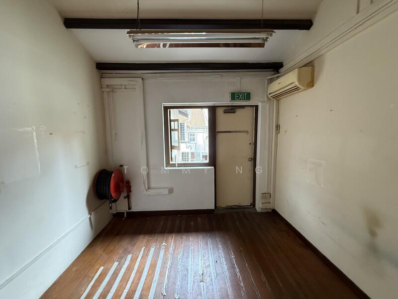Exclusive listing restaurant shophouse @ Sago street, Sago street, Chinatown / Tanjong Pagar, 3,200 sqft, Shop / Shophouse For Sale, by Tommy Ng, 60222834 - Entrance - CommercialGuru.com.sg