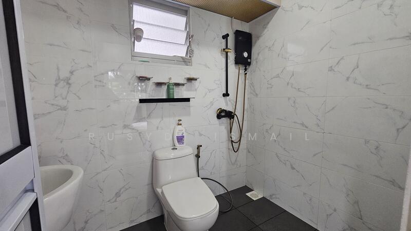 For Sale - 162A Rivervale Crescent