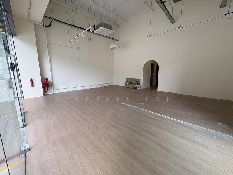 Interlocal Centre, 100G Pasir Panjang Road, Buona Vista / West Coast / Clementi New Town, 1,725 sqft, Light Industrial (B1) For Rent, by Ferdelis Koh, 60222887 - CommercialGuru.com.sg
