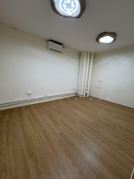 Interlocal Centre, 100G Pasir Panjang Road, Buona Vista / West Coast / Clementi New Town, 1,725 sqft, Light Industrial (B1) For Rent, by Ferdelis Koh, 60222887 - CommercialGuru.com.sg