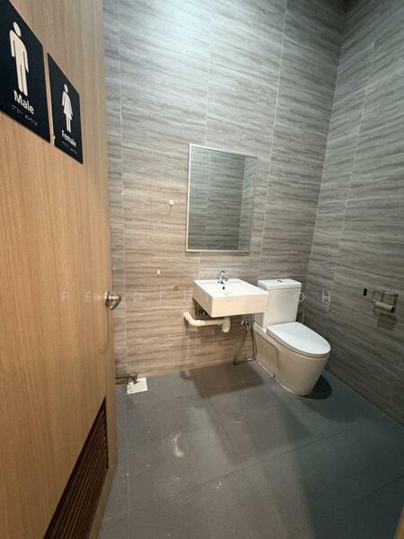 Interlocal Centre, 100G Pasir Panjang Road, Buona Vista / West Coast / Clementi New Town, 1,725 sqft, Light Industrial (B1) For Rent, by Ferdelis Koh, 60222887 - CommercialGuru.com.sg
