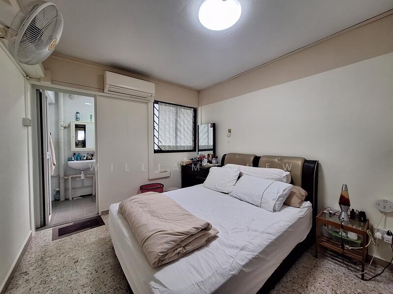 For Sale - 311 Hougang Avenue 5