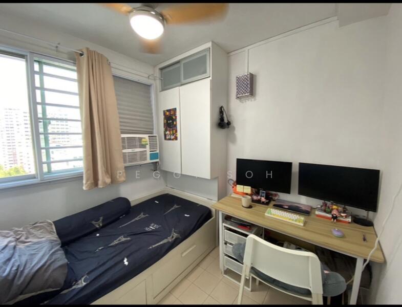 For Rent - 160 Mei Ling Street