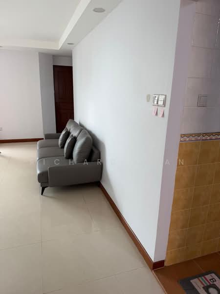 629 Senja Road, 629 Senja Road, Room Rental, 130 sqft, HDB Flat For Rent, by Richard Chan, 60222998 - Living Room - PropertyGuru.com.sg