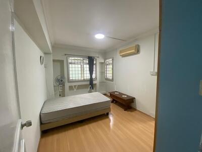 For Rent - 185C Rivervale Crescent