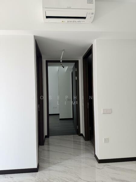 Pasir Ris 8 Condominium For Sale at S$ 1,650,000 | PropertyGuru Singapore - Hallway