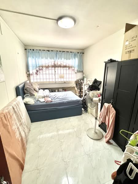 703 Choa Chu Kang Street 53, 703 Choa Chu Kang Street 53, 3 Bedrooms, 1,173 sqft, HDB Flat For Sale, by Akhbar Ariff, 60223066 - Bedroom - PropertyGuru.com.sg