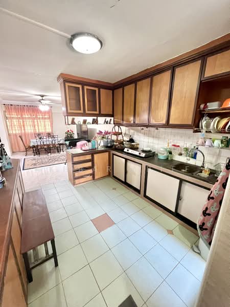 703 Choa Chu Kang Street 53, 703 Choa Chu Kang Street 53, 3 Bedrooms, 1,173 sqft, HDB Flat For Sale, by Akhbar Ariff, 60223066 - Kitchen - PropertyGuru.com.sg