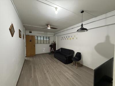 For Sale - 266 Yishun Street 22