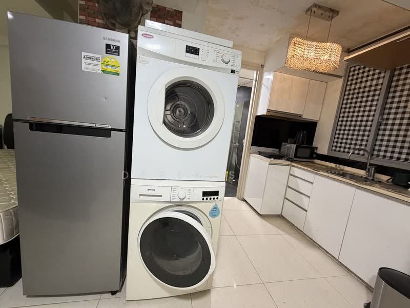 For Rent - Suites @ Sims