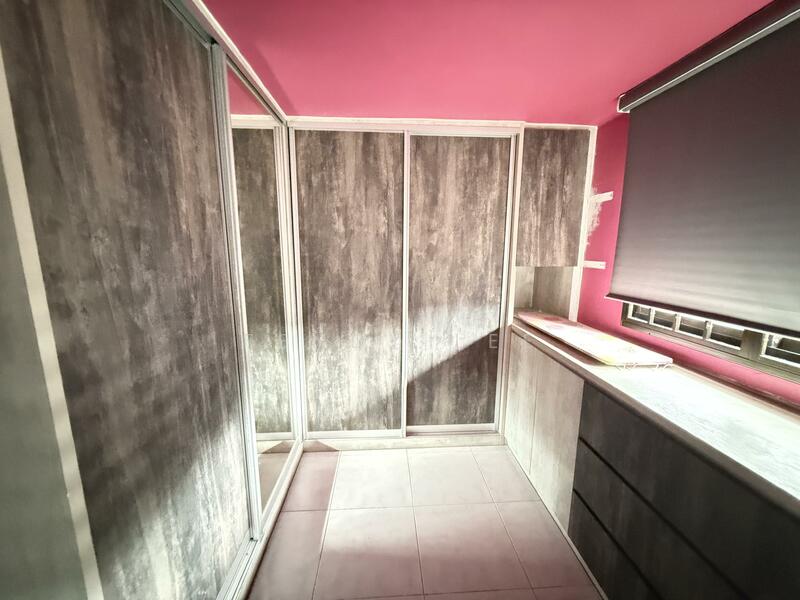 Walk in wardrobe in common room