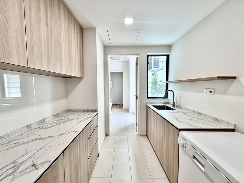 Stratford Court, 41A Bedok Ria Crescent, 2 Bedrooms, 980 sqft, Condominium For Sale, by Kyean Lim, 60223233 - Kitchen - PropertyGuru.com.sg