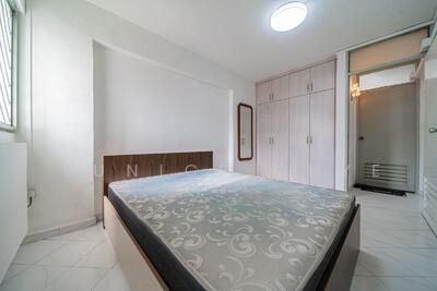 For Sale - 626 Hougang Avenue 8