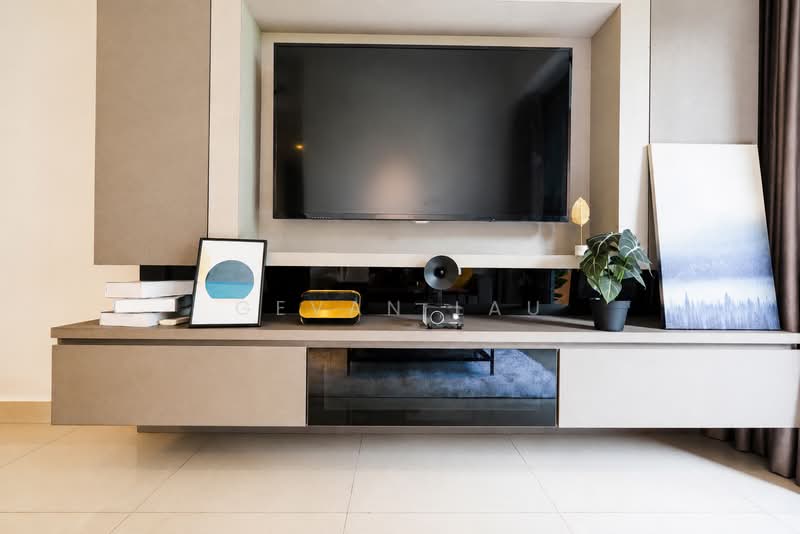 Coco Palms, 21 Pasir Ris Grove, 3 Bedrooms, 904 sqft, Condominium For Sale, by Gevan Lau, 60223265 - Living Room - PropertyGuru.com.sg