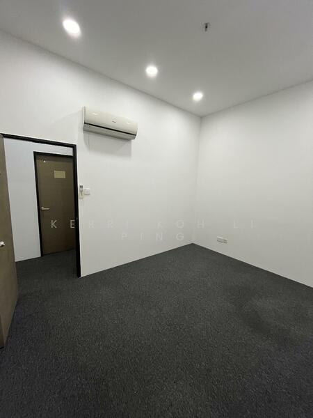 Toh Guan Centre, 21 Toh Guan Road East, 1,895 sqft, Factory / Workshop (B2) For Sale, by Kerri Koh Li Ping, 60223283 - CommercialGuru.com.sg