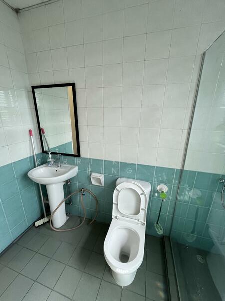 Toh Guan Centre, 21 Toh Guan Road East, 1,895 sqft, Factory / Workshop (B2) For Sale, by Kerri Koh Li Ping, 60223283 - CommercialGuru.com.sg