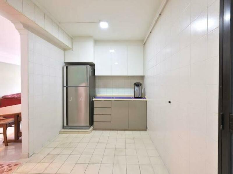 267 Toh Guan Road HDB Flat For Sale at S$ 685,000 | PropertyGuru Singapore - Kitchen