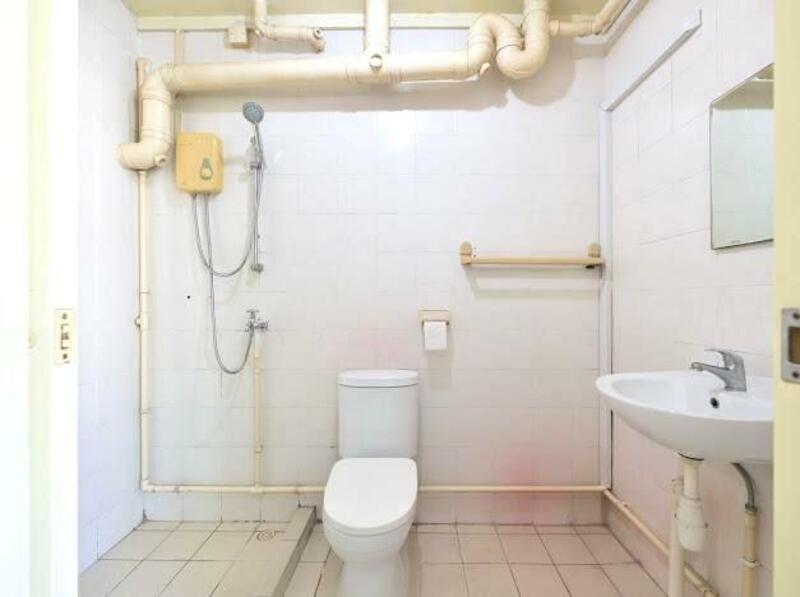 267 Toh Guan Road HDB Flat For Sale at S$ 685,000 | PropertyGuru Singapore - Bathroom