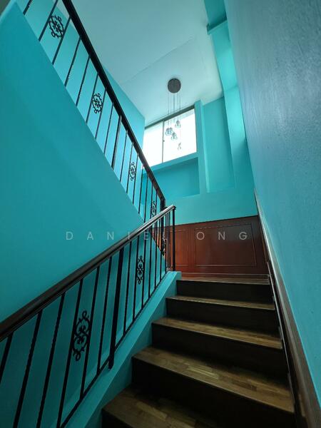 For Rent - Highland Centre