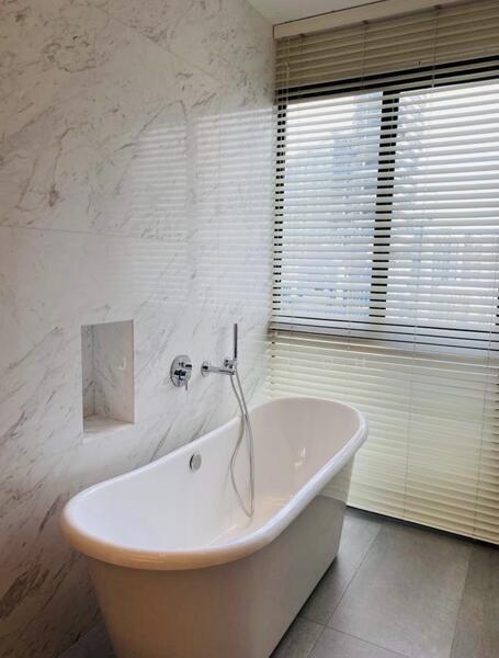 The Regalia, 2 River Valley Close, 4 Bedrooms, 2,573 sqft, Apartment For Rent, by Julia Goh, 60223393 - Bathroom - PropertyGuru.com.sg