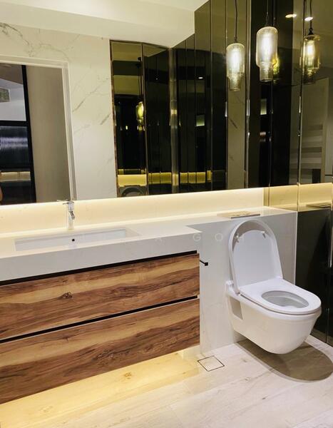 The Regalia, 2 River Valley Close, 4 Bedrooms, 2,573 sqft, Apartment For Rent, by Julia Goh, 60223393 - Bathroom - PropertyGuru.com.sg