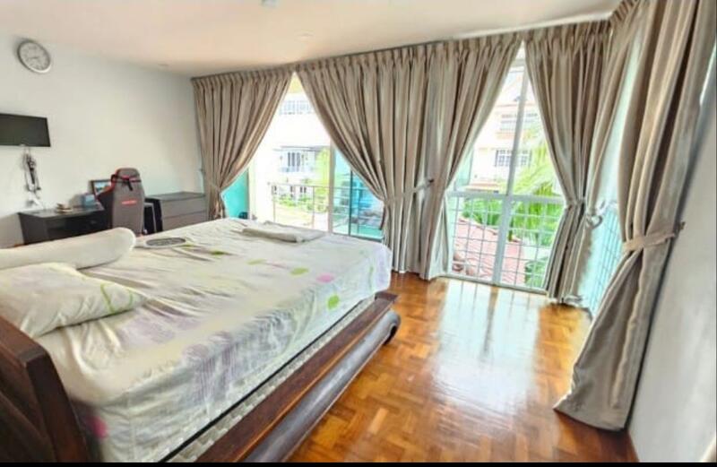 Master Bedroom with unblock, greeny View