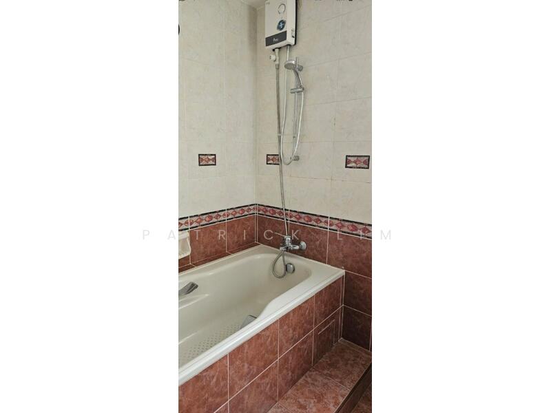 Attached Bathroom in MB