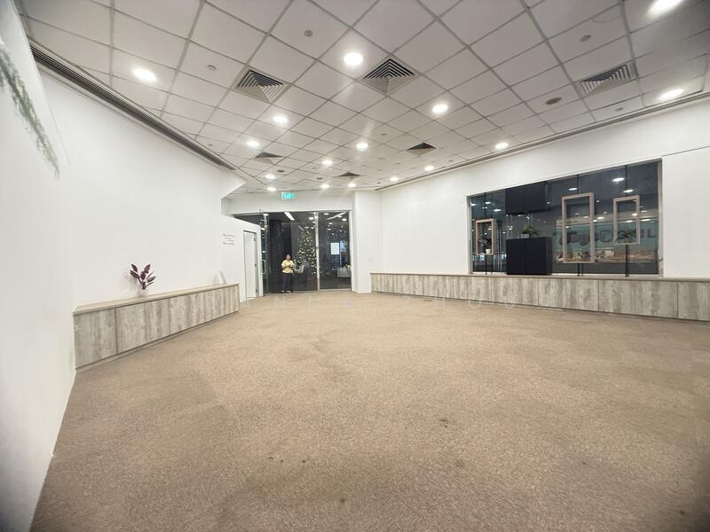 Dual Frontage, Ground Floor Unit, Suitable for Cafe, GP and Other Retails as, , 958 sqft, Other Retail For Rent, by Joanna Zhou, 60223523 - Living Room - CommercialGuru.com.sg