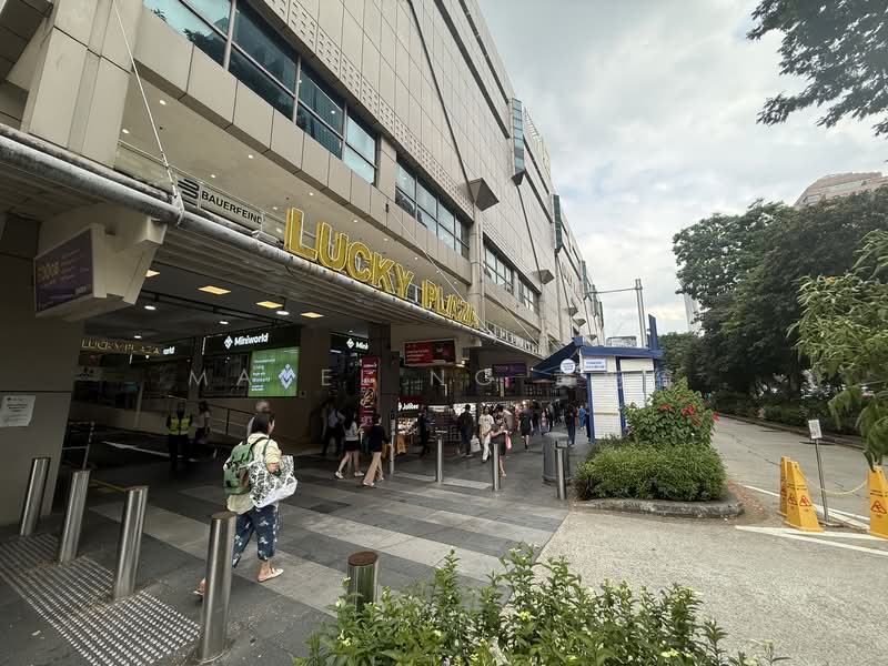 Lucky Plaza, 304 Orchard Road, 388 sqft, Mall Shop For Sale, by Mabel Ng 黄施綺, 60223642 - Exterior - CommercialGuru.com.sg