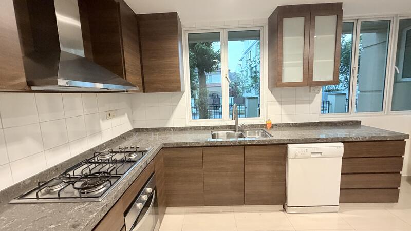 For Rent - Duchess Crest